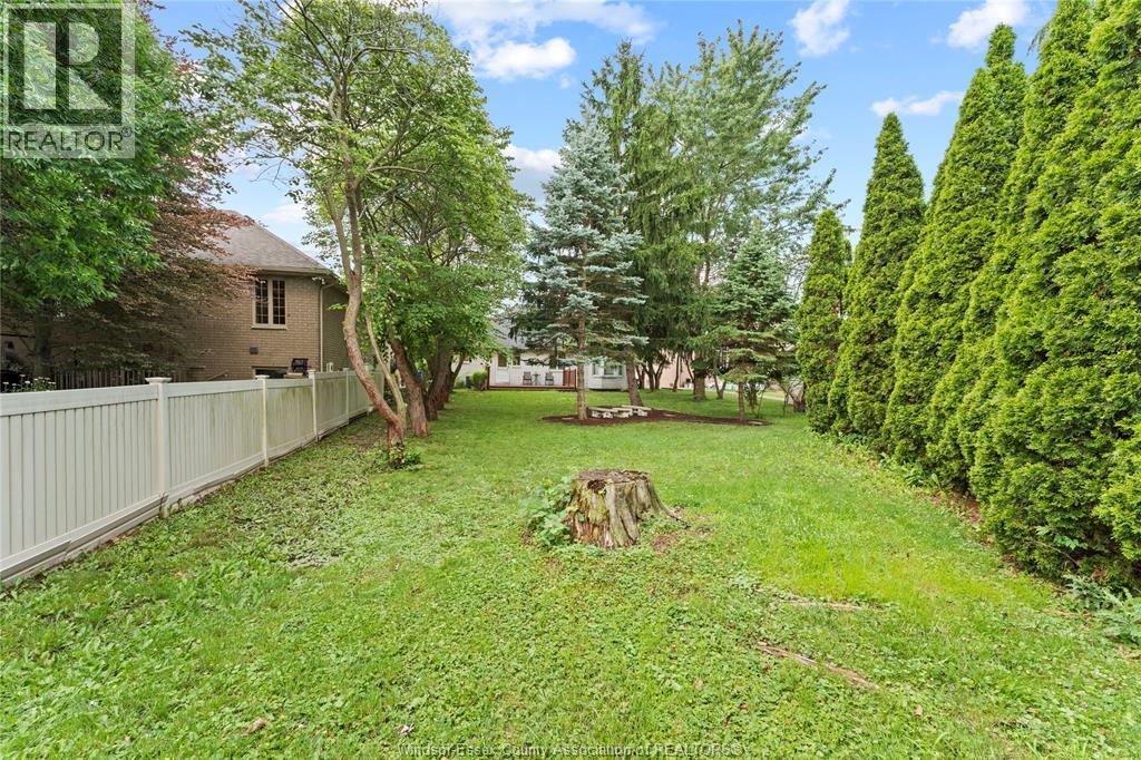 660 Caruso, Windsor, Ontario  N9G 2M6 - Photo 38 - 26016381