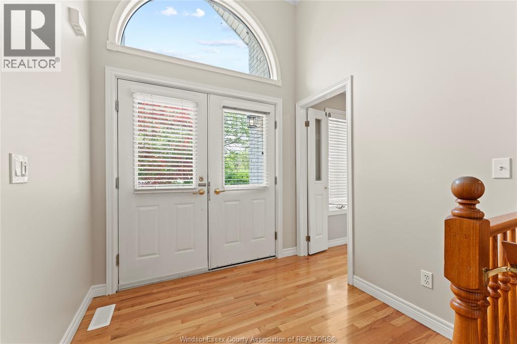 660 Caruso, Windsor, Ontario  N9G 2M6 - Photo 8 - 26016381