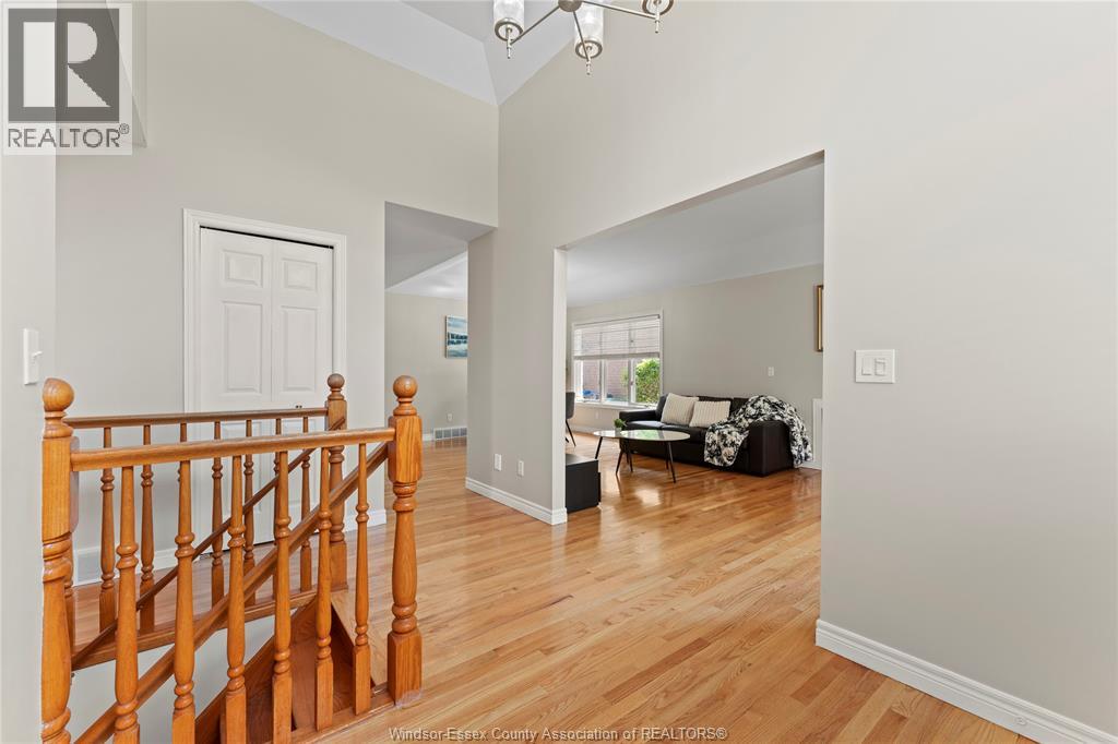 660 Caruso, Windsor, Ontario  N9G 2M6 - Photo 9 - 26016381