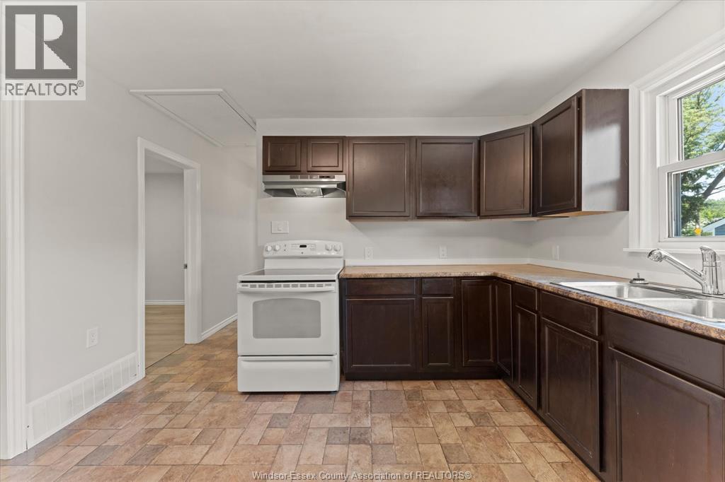 1740 Jefferson, Windsor, Ontario  N8T 2V7 - Photo 9 - 26016388