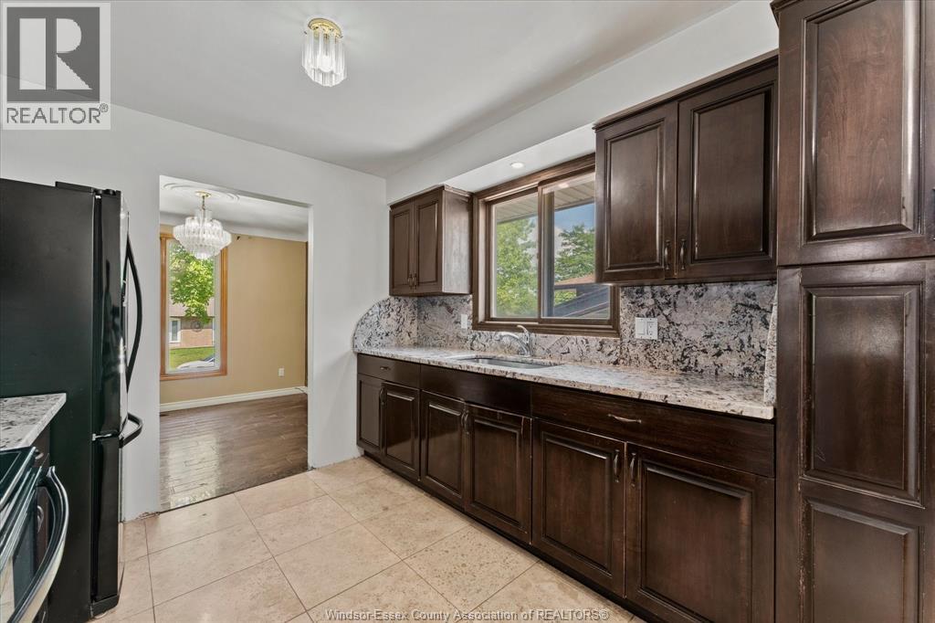 9688 Chestnut Drive, Windsor, Ontario  N8R 1G8 - Photo 15 - 26016365