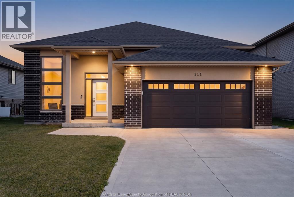 111 KINGSBRIDGE DRIVE, Amherstburg, Ontario