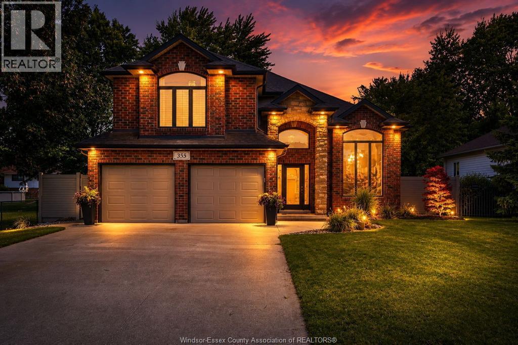 355 SACRED HEART DRIVE, LaSalle, Ontario