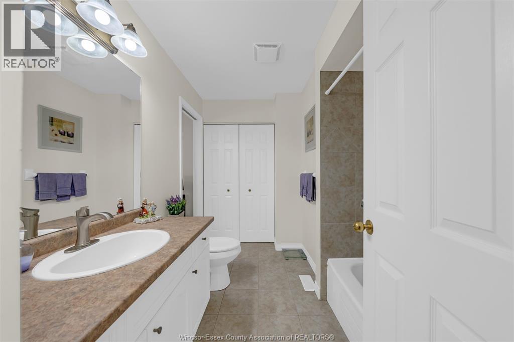 429 Mclellan Avenue, Amherstburg, Ontario  N9V 4C8 - Photo 18 - 26016155