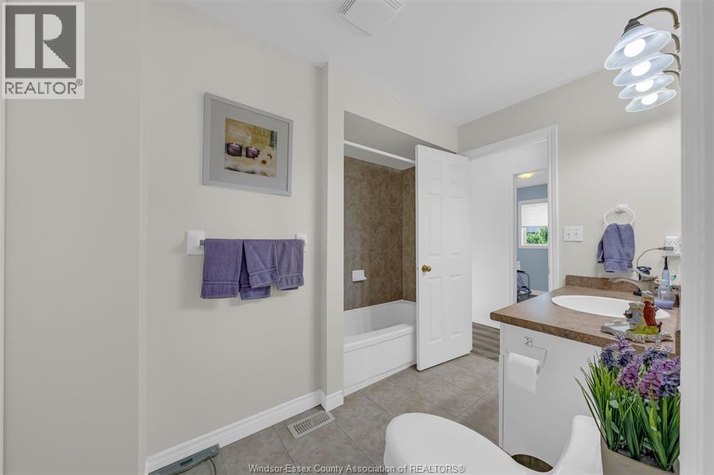 429 Mclellan Avenue, Amherstburg, Ontario  N9V 4C8 - Photo 19 - 26016155