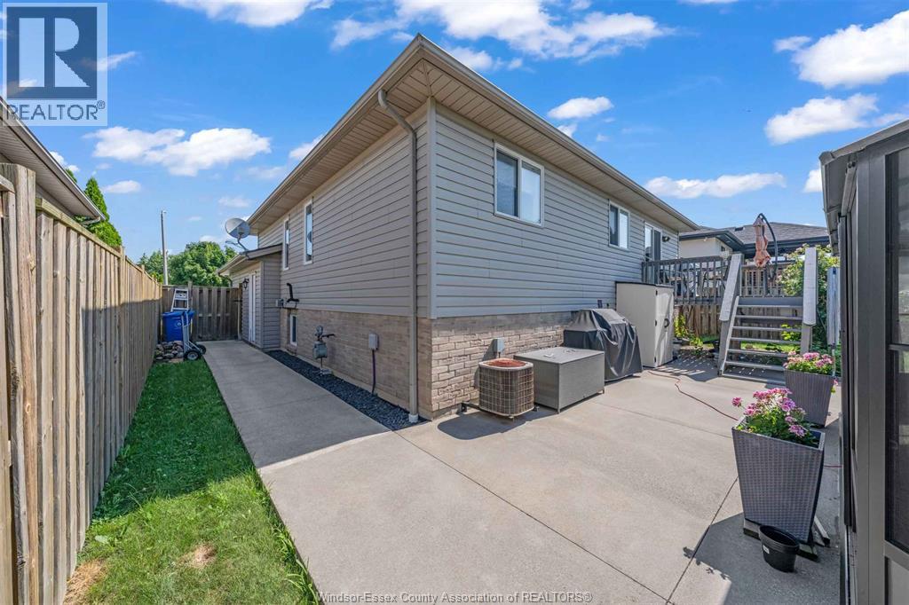 429 Mclellan Avenue, Amherstburg, Ontario  N9V 4C8 - Photo 37 - 26016155