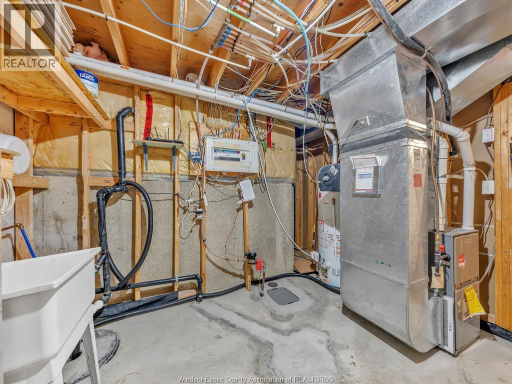 4568 Brother's Court, Windsor, Ontario  N9G 2W1 - Photo 38 - 26016424
