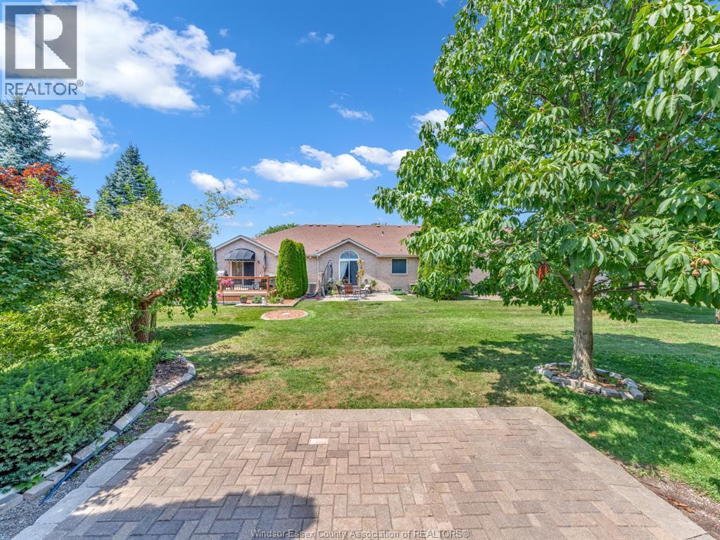 4568 Brother's Court, Windsor, Ontario  N9G 2W1 - Photo 6 - 26016424