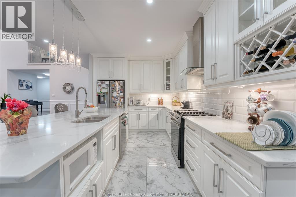 735 Cabana Road West, Windsor, Ontario  N9G 1B5 - Photo 11 - 26016430