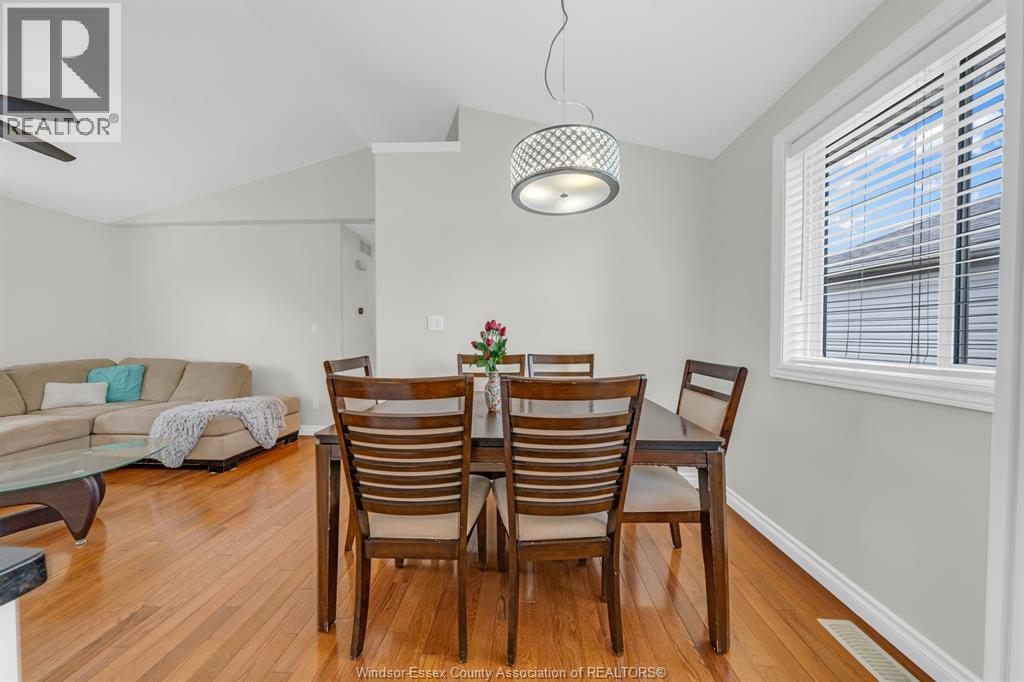 1039 Silverdale, Windsor, Ontario  N9G 2R9 - Photo 18 - 26016422