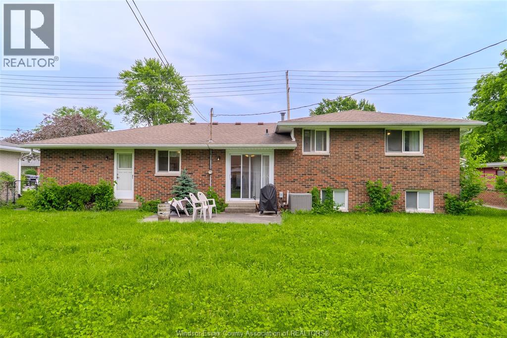 2010 Grand Marais Road West, Windsor, Ontario  N9E 1G1 - Photo 32 - 26015268