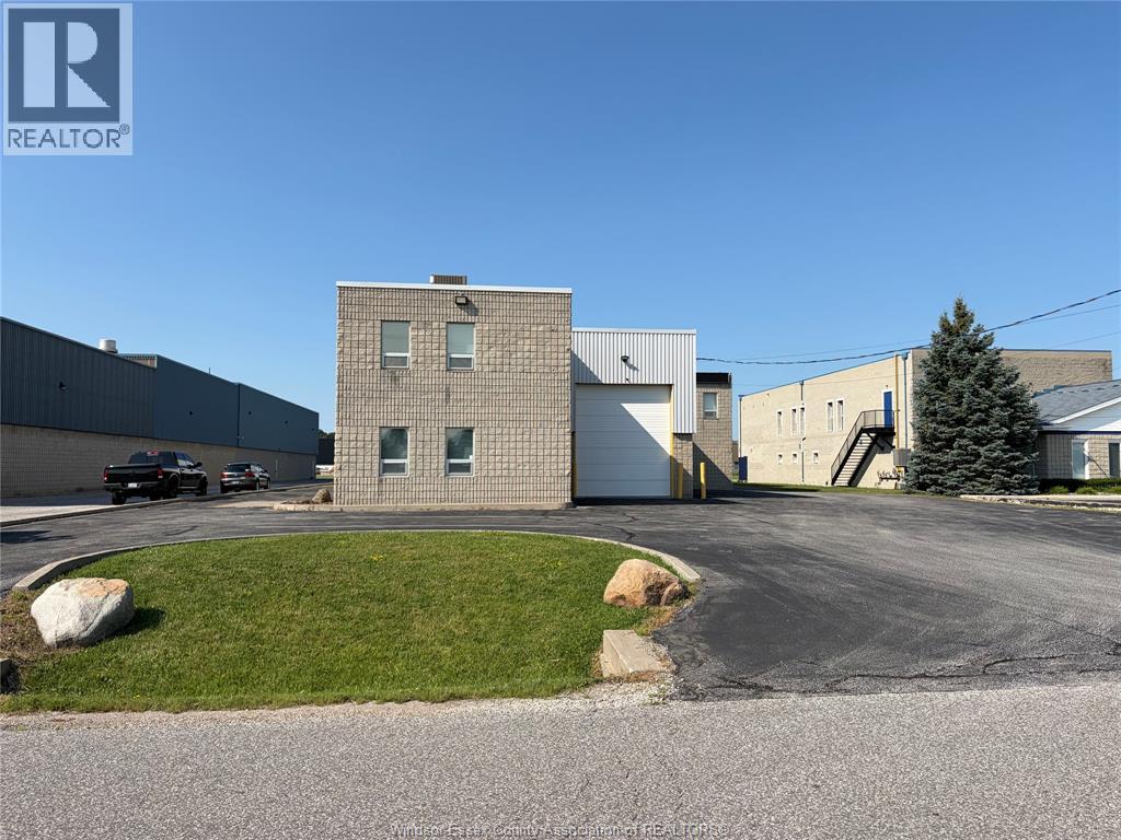 2080 Fasan Drive Unit# 1, Tecumseh, Ontario  N0R 1L0 - Photo 1 - 26016455