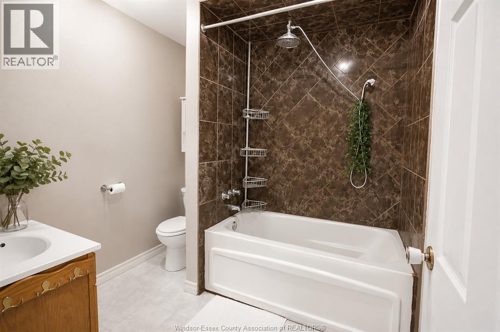 92 Erie Street, Kingsville, Ontario  N9Y 1N3 - Photo 13 - 26016405