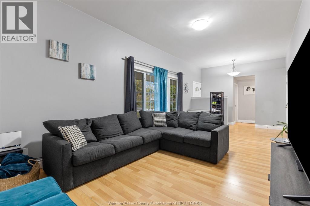 576 Ducharme, Windsor, Ontario  N9G 1K4 - Photo 11 - 26016027