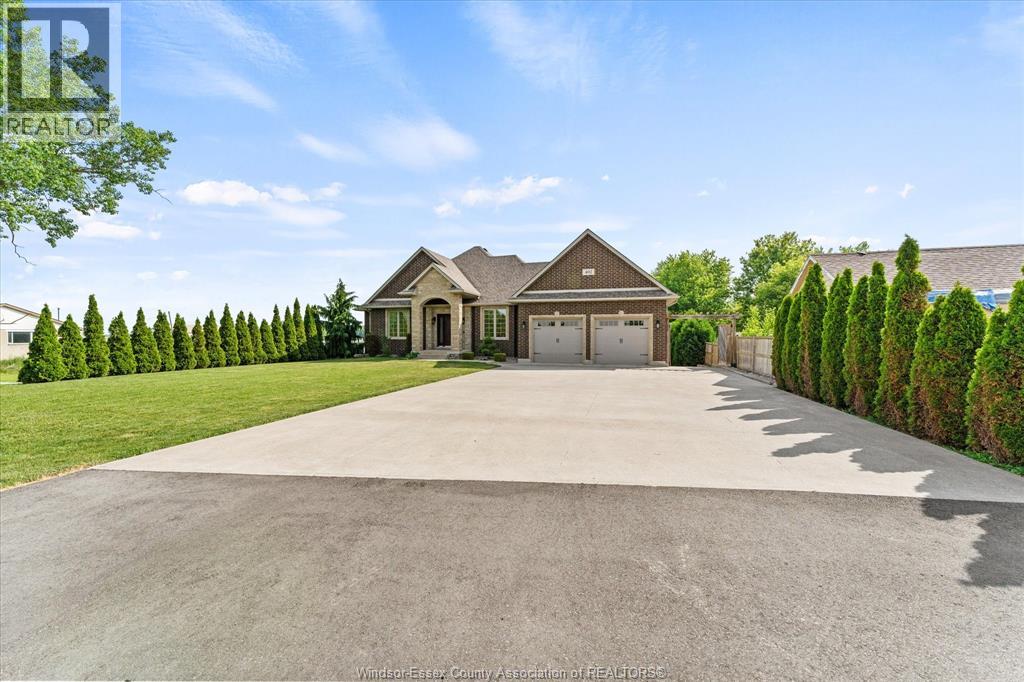 402 County Rd 34 West, North Ridge, Ontario  N8M 2X5 - Photo 3 - 26014488