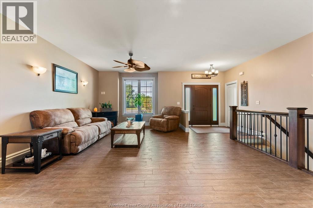 402 County Rd 34 West, North Ridge, Ontario  N8M 2X5 - Photo 8 - 26014488