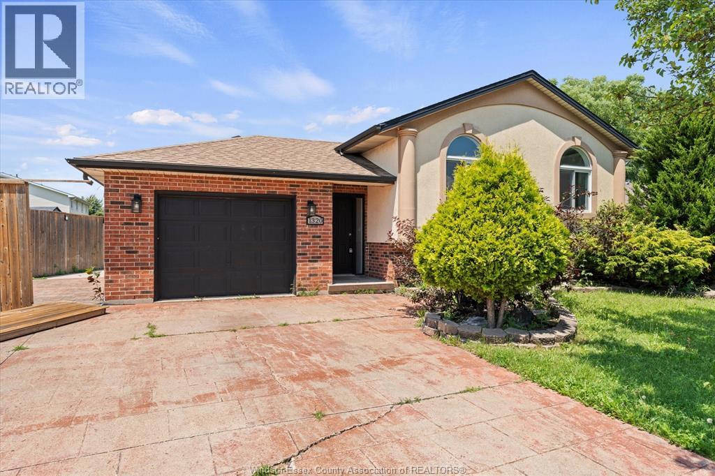 1320 HANSEN CRESCENT, Windsor, Ontario