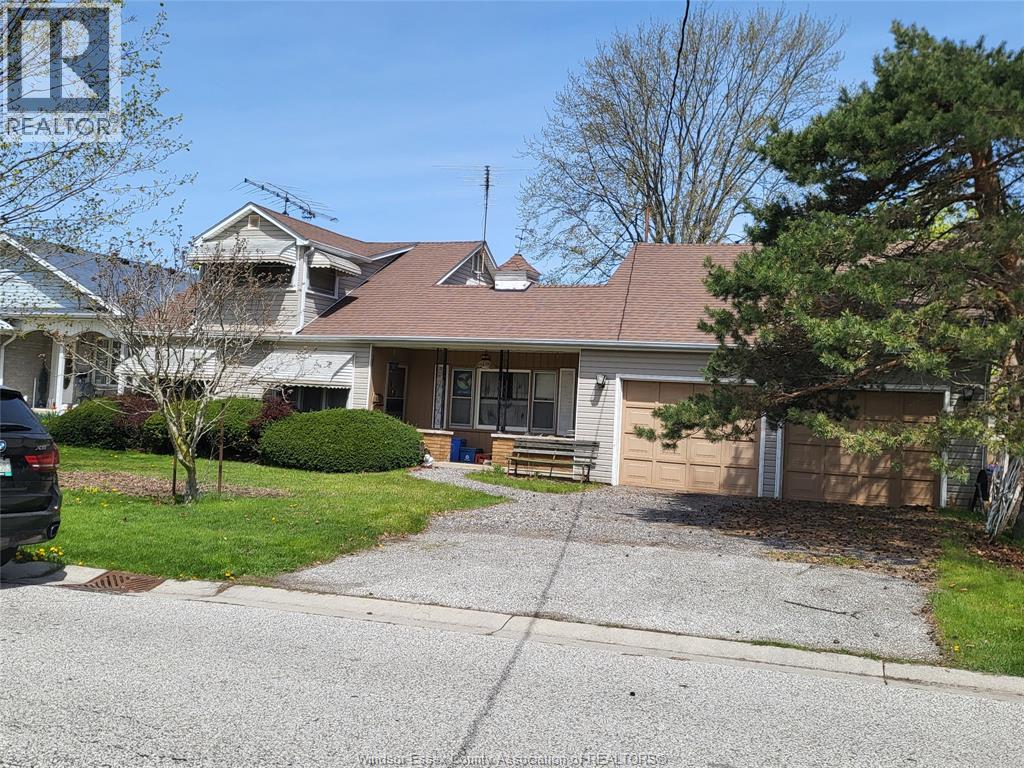 504 LAKE DRIVE, Kingsville, Ontario