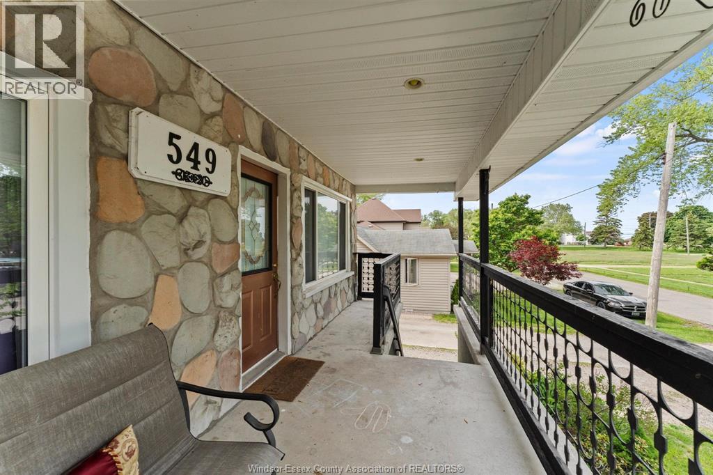 549 Clover, Windsor, Ontario  N8P 1C5 - Photo 3 - 26016500