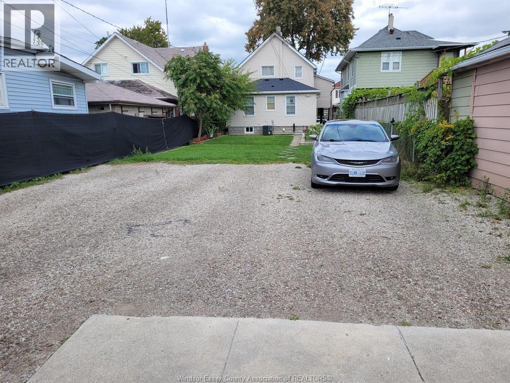 911 Langlois, Windsor, Ontario  N9A 2H2 - Photo 21 - 26016442