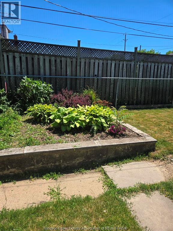 911 Langlois, Windsor, Ontario  N9A 2H2 - Photo 6 - 26016442
