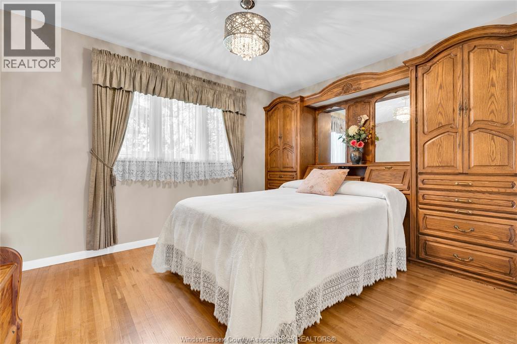 3483 Dougall, Windsor, Ontario  N9E 1S9 - Photo 25 - 26016533