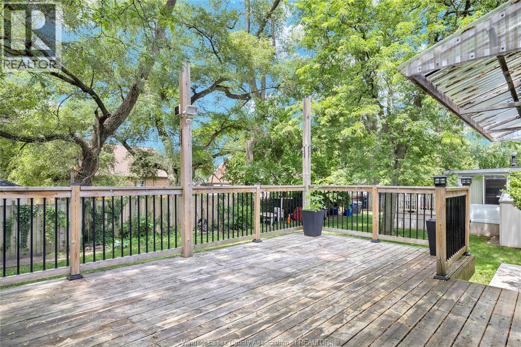 3483 Dougall, Windsor, Ontario  N9E 1S9 - Photo 34 - 26016533