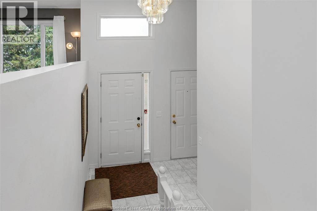 2225 Longfellow Avenue, Windsor, Ontario  N9B 3J7 - Photo 12 - 26016534
