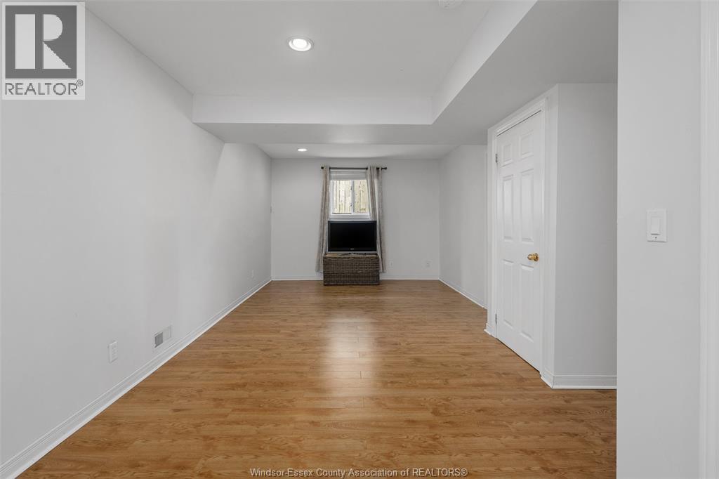 2225 Longfellow Avenue, Windsor, Ontario  N9B 3J7 - Photo 14 - 26016534
