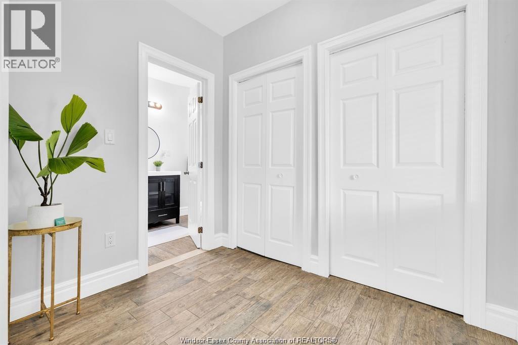 1341 Mckay, Windsor, Ontario  N9B 2B1 - Photo 7 - 26016549