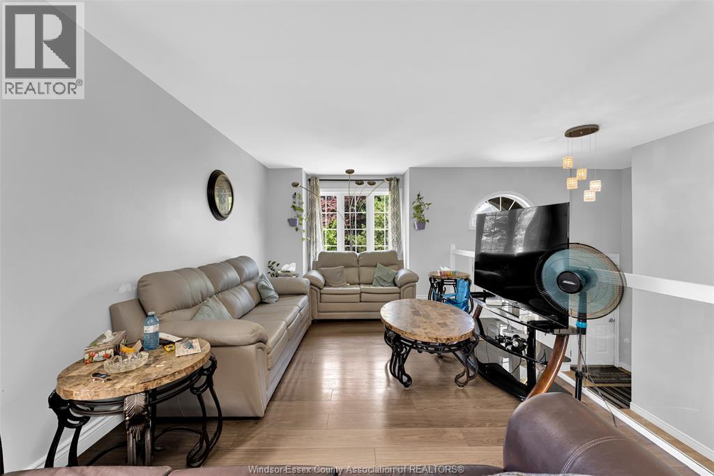 2156 Dominion Boulevard, Windsor, Ontario  N9B 3H9 - Photo 4 - 26016535