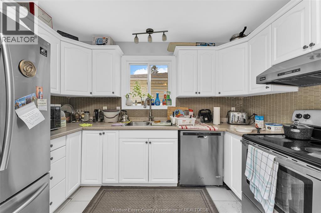 2156 Dominion Boulevard, Windsor, Ontario  N9B 3H9 - Photo 6 - 26016535