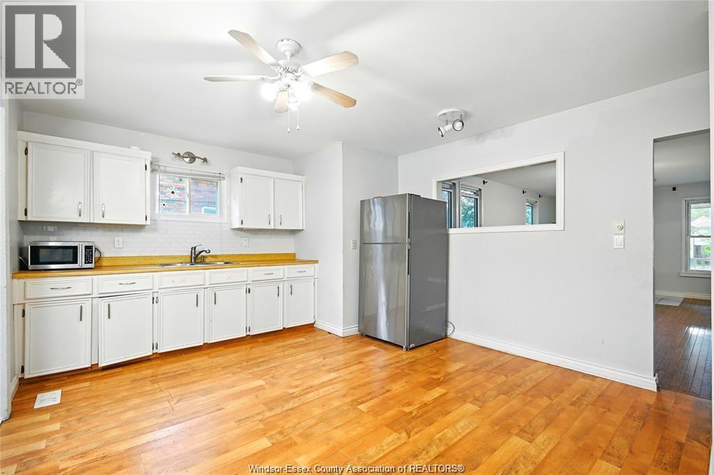 867 Langlois, Windsor, Ontario  N9A 2G9 - Photo 7 - 26016537