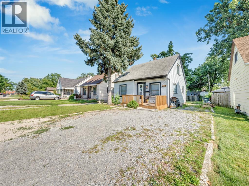 643 Charles Street, Windsor, Ontario  N8X 3G6 - Photo 4 - 26016506