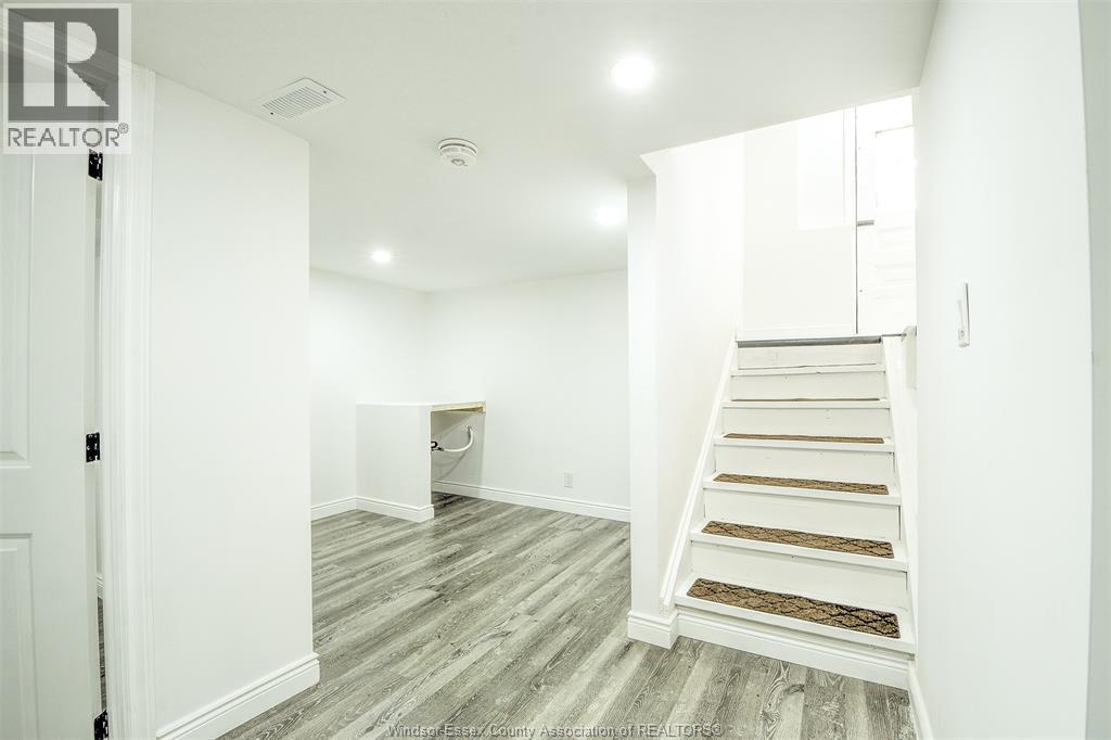 3076 Sandwich, Windsor, Ontario  N9C 1A4 - Photo 10 - 26016548