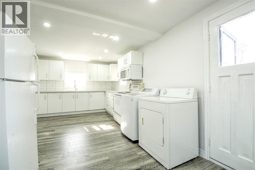3076 Sandwich, Windsor, Ontario  N9C 1A4 - Photo 26 - 26016548