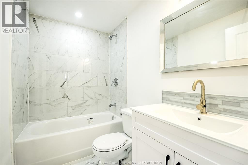 3076 Sandwich, Windsor, Ontario  N9C 1A4 - Photo 28 - 26016548