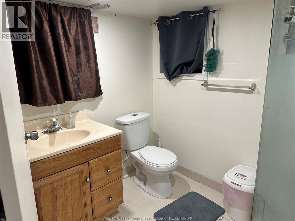 961 Campbell, Windsor, Ontario  N9B 2J4 - Photo 18 - 26016589