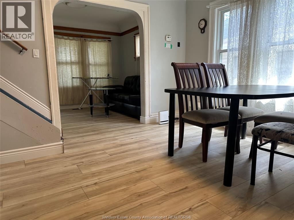 961 Campbell, Windsor, Ontario  N9B 2J4 - Photo 2 - 26016589