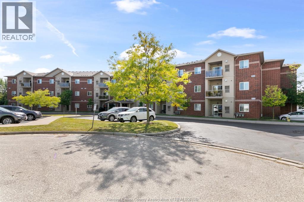 1888 Westview Unit# 205, Lasalle, Ontario  N9H 0M1 - Photo 2 - 26016631