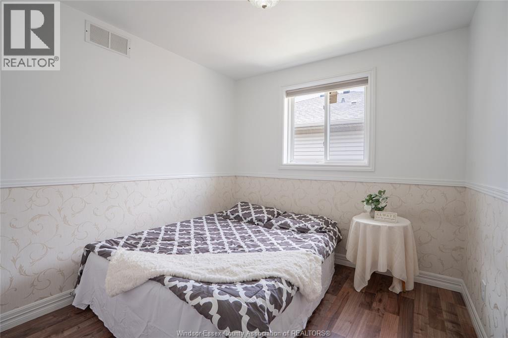 4244 Old West, Windsor, Ontario  N9G 2X1 - Photo 12 - 26016498