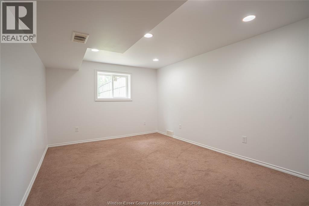 4244 Old West, Windsor, Ontario  N9G 2X1 - Photo 14 - 26016498