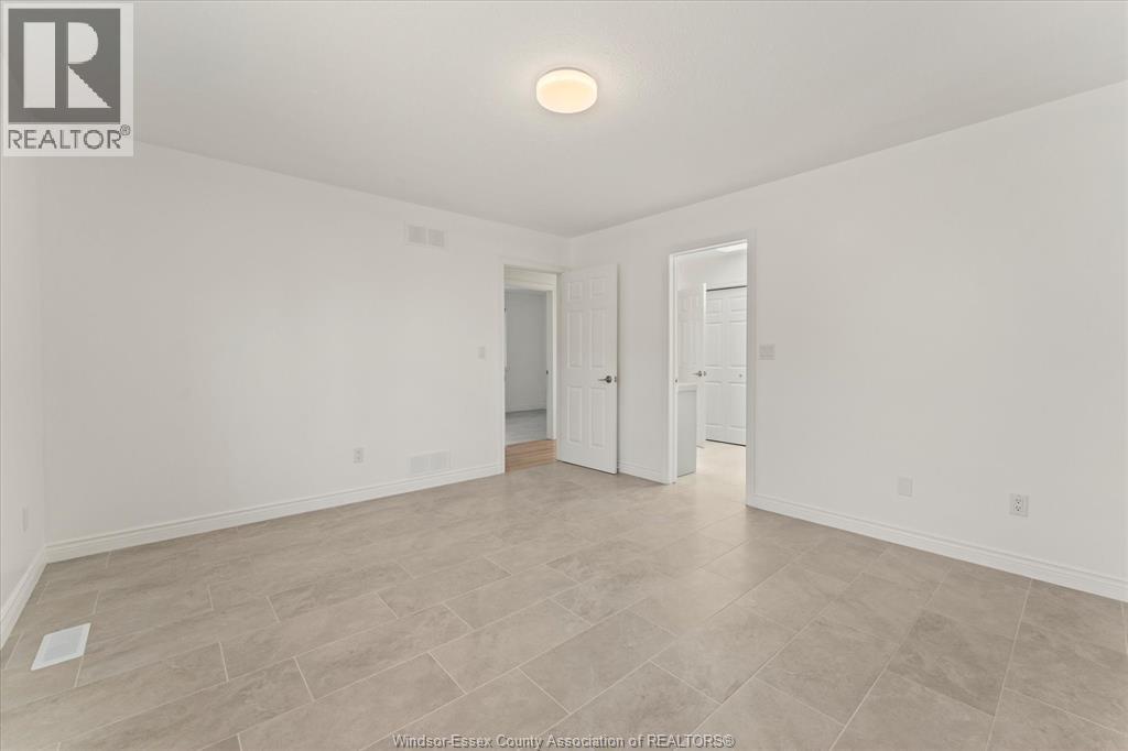 3316 Kenilworth, Windsor, Ontario  N9E 4R3 - Photo 19 - 26016634
