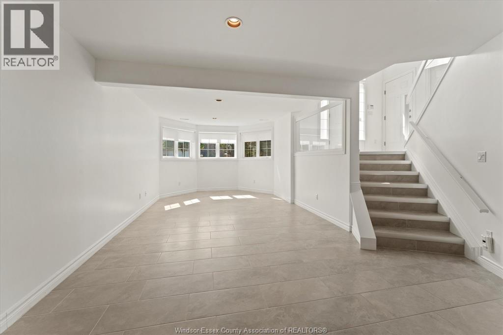 3316 Kenilworth, Windsor, Ontario  N9E 4R3 - Photo 21 - 26016634