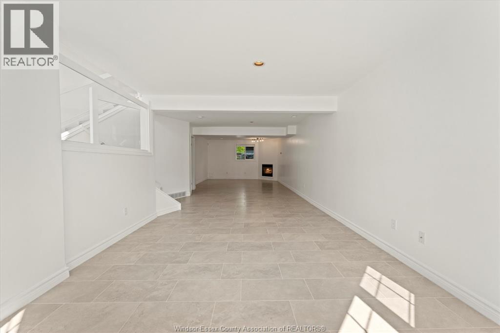 3316 Kenilworth, Windsor, Ontario  N9E 4R3 - Photo 23 - 26016634