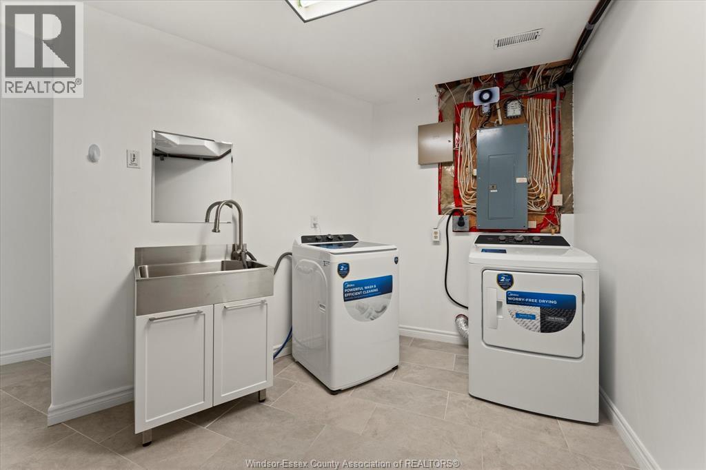 3316 Kenilworth, Windsor, Ontario  N9E 4R3 - Photo 26 - 26016634