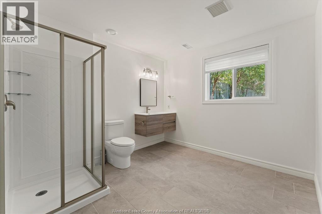 3316 Kenilworth, Windsor, Ontario  N9E 4R3 - Photo 29 - 26016634