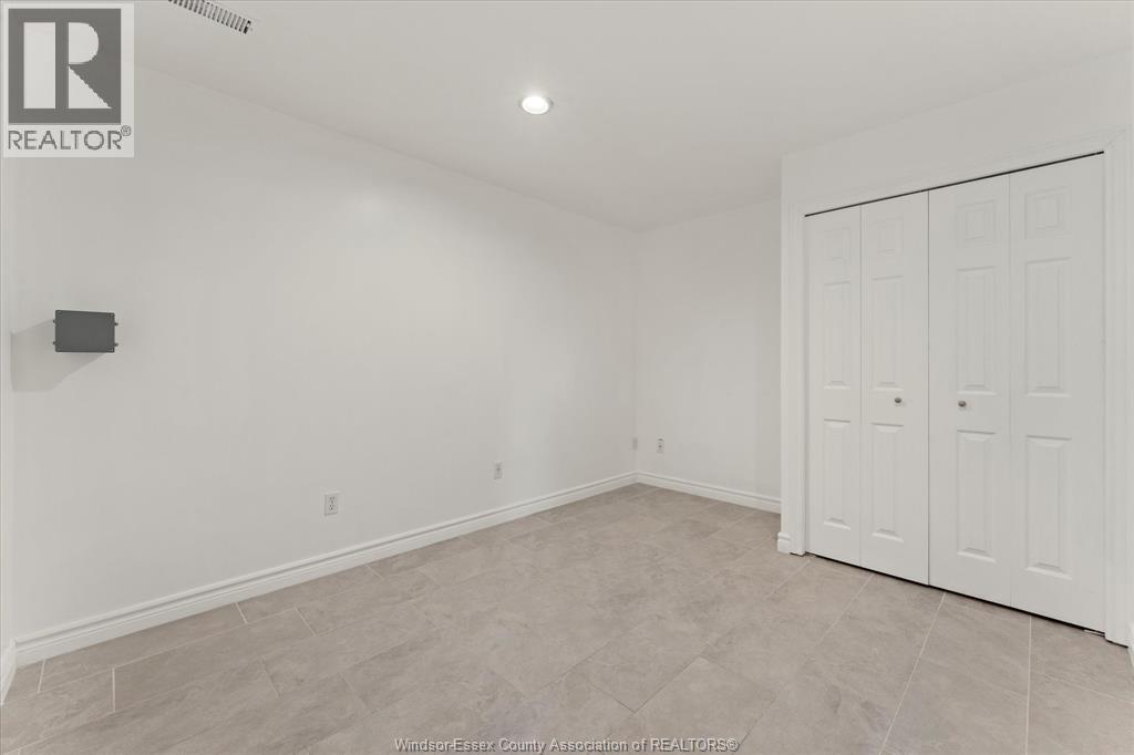 3316 Kenilworth, Windsor, Ontario  N9E 4R3 - Photo 30 - 26016634