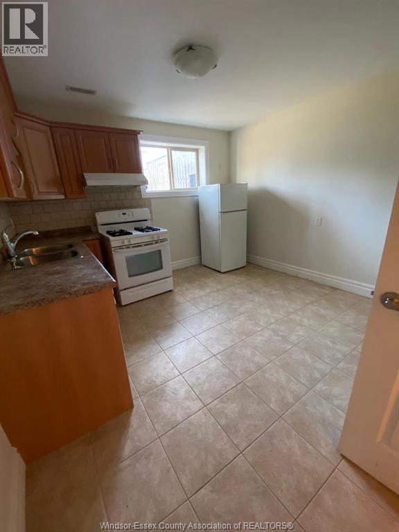 4518 Helsinki Crescent, Windsor, Ontario  N9G 0A6 - Photo 6 - 26016590