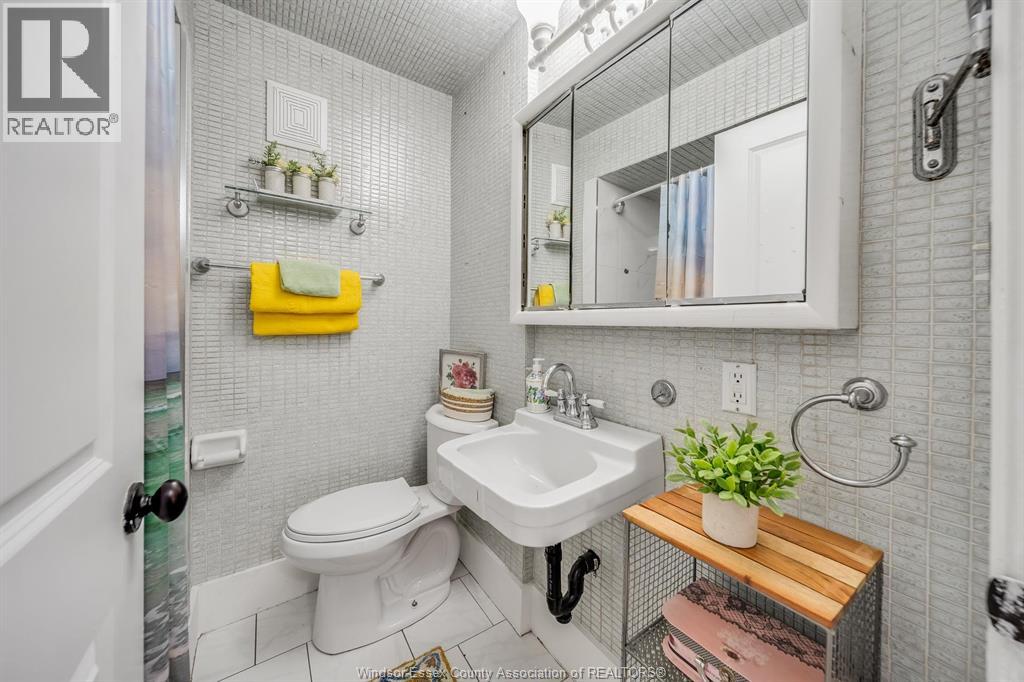 879 Dawson, Windsor, Ontario  N8Y 4A1 - Photo 35 - 26016598
